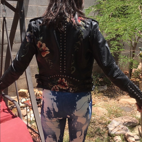 BLANK NYC MOTO BIKER LEATHER JACKET STUDDED, FLORAL EMBROIDERY QUALITY ZIPPER XS - Picture 6 of 7